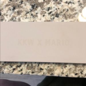 KKW x Mario Eyeshadow Palatte